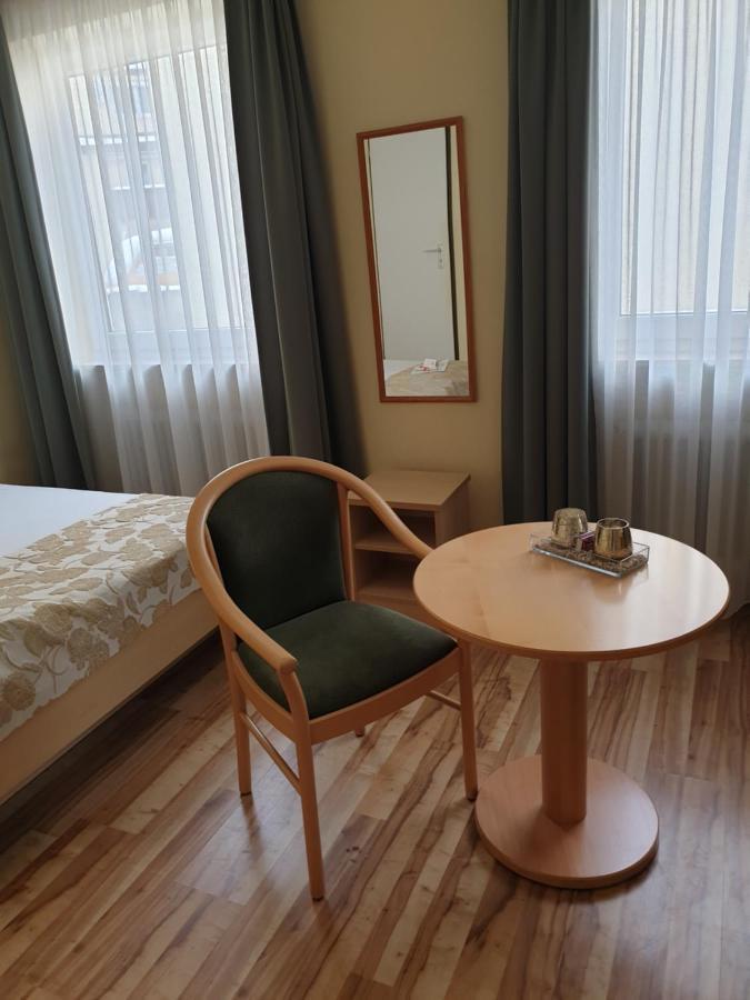 Traditionsgasthof Gruener Baum Bad Staffelstein Εξωτερικό φωτογραφία