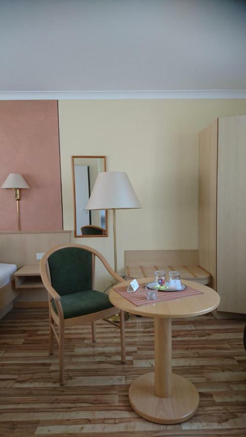 Traditionsgasthof Gruener Baum Bad Staffelstein Εξωτερικό φωτογραφία